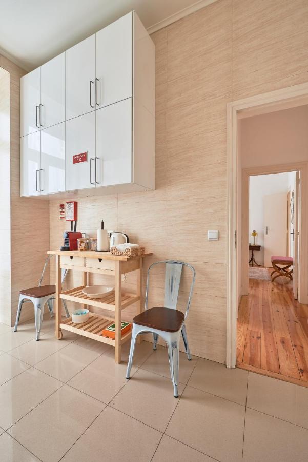 Spacious Apartment In The Perfect Lisbon Location, By Timecooler Luaran gambar